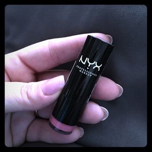 NYX Matte Lipstick